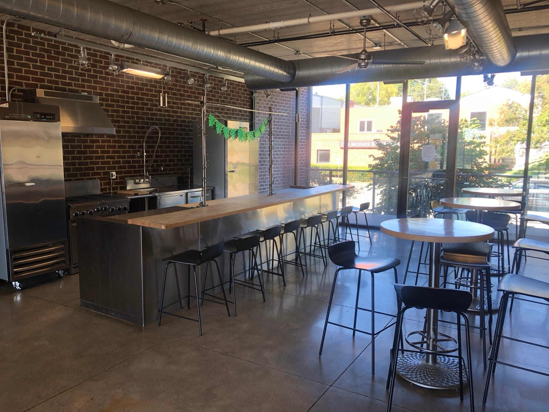 Full community kitchen for residents